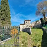 Casale Montanari,Matigge的飯店