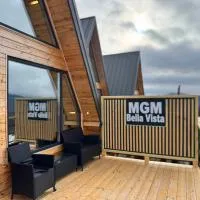 MGM BellaVista, hotel di Jieţ