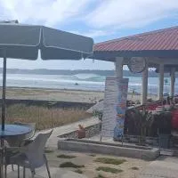 KeyHole Surf Camp โรงแรมในLagudri