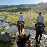 Asraf village guesthouse, hotel en Aydar Kul’