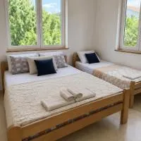 Anit Rooms, hôtel à Luštica