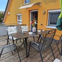 Ferienwohnung Pflüger mit Terrasse, отель в городе Лауда-Кёнигсхофен