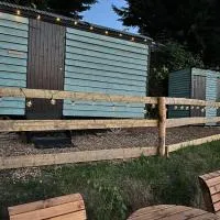 Medway wharf marina glamping Rams Rest, khách sạn ở Maidstone