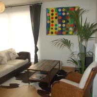 Rosys Appartement โรงแรมที่Neudorf - Port du Rhinในสตราสบูร์ก