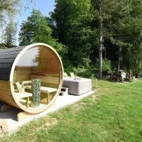 Gîte en pleine nature，Docelles的飯店