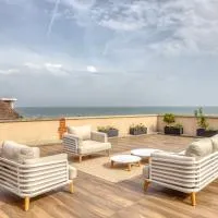 Sea view House with Terrasse in Veules Les Roses, hotel di Veules-les-Roses