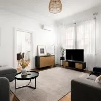 Pet-Friendly Hamilton Cottage Walk to Beaumont St & Racecourse, hotel v destinaci Hamilton
