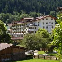 Landhotel Tirolerhof - Wildschönau - PREMIUM Card im Sommer, hotel em Oberau