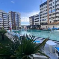 85th Pool View Studio, hotel em Popeşti-Leordeni