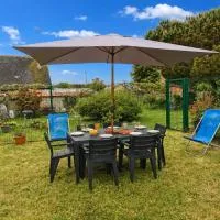 Maison 8pers - Jardin Privé - Chien OK - Parking, hotel Chelun városában