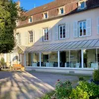 Hôtel des Cymaises, hotel en Semur-en-Auxois