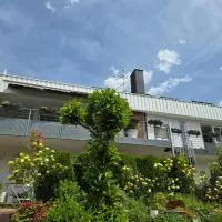 'Tor zum Schwarzwald' Ferienwohnungen mit Sauna, hotel en Wildberg