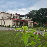 Jim Corbett Guest House, hotel i Jhirna