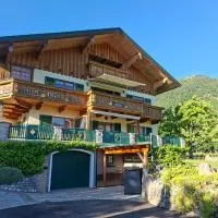 Haus Hillbrand: Russbach şehrinde bir otel
