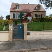 La maison de Marie 2、Beaumont-les-Autelsのホテル
