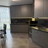Центр, ЖК ''Яровиця'', 2х кімнатна โรงแรมในลุตสกาย