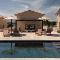 Pharus Boutique Villa with Private Pool & Sea View, hotel i Vathí