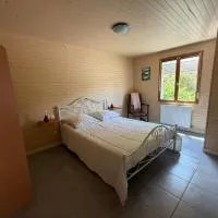 Le chant des oiseaux chambre pour quatre à quelques minutes de la Baie de Somme entre nature mer et télétravail, Hotel in Nibas