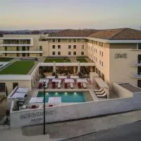 Mercure Avignon TGV Hotel & Spa, khách sạn ở Avignon
