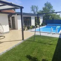 Počitniška hiša Maja v naravi, hotel em Planina pri Sevnici
