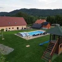 Ubytovaní Pod Hvězdou, מלון בKřinice