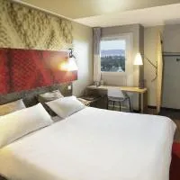 ibis Saint Brieuc Yffiniac, hotel sa Yffiniac