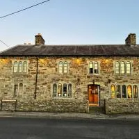 Cross Hands Hotel, hotel en Llanybydder