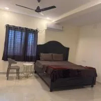 karthikeya pride serviced Apartment, khách sạn ở Gunadala