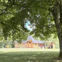 Le kota des 3 tilleuls – hotel w mieście Dampierre-sur-Salon