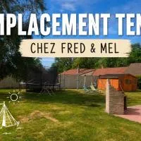 Emplacement de tente, hotelli kohteessa Hardinghen