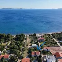 Villa Mediteran - Beach Villa with Jacuzzi, hotel di Vir