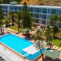 Ron Beach Hotel, hotel Tiberiasban