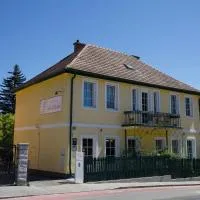 Hotel Pension Alte Mühle, viešbutis mieste Klosternoiburgas