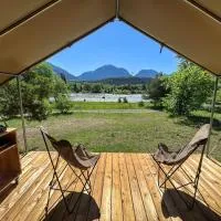 Camping Onlycamp la fontaine, hotel sa Réotier