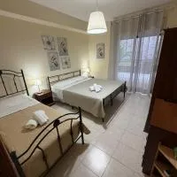 Casa vacanze, a due passi da Taormina (ME), hotel em Letojanni