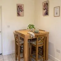 Pitchford drive, hotelli kohteessa Redhill