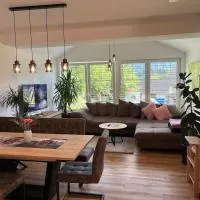 Großzügige Wohlfühl-Ferienwohnung, מלון בLendorf