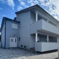 Kata 2, hotel a Ližnjan