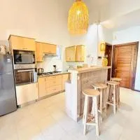 Paradise Island, Hotel in Bain Boeuf