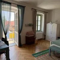 Oldskůl Café&Apartments، فندق في Orlík