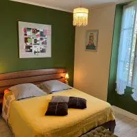 Chambres et Tables d'Hotes "Au Pré de ma Blonde", отель в городе Senouillac