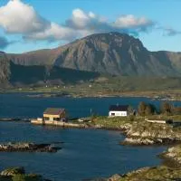 Villa Borgvåg - A unique Seafront Villa in the heart of Lofoten, hotelli kohteessa Bøstad