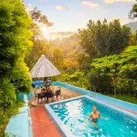 Misty valley Private Pool Villa Munnar, khách sạn ở Anachal