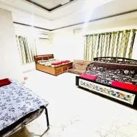 SaiShlok Villa, хотел в Нагаон