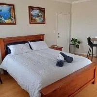 Cosy Haven - Large Comfy Dwelling, hotell sihtkohas Mandurah