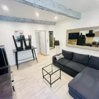 Appartement T2 centre village, hotel in Cucuron