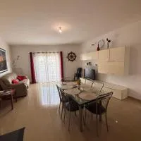 Modern SeaView Xlendi Apartment, hotel v destinaci Xlendi
