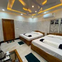 Jalangi Empire, hotel i mayapur