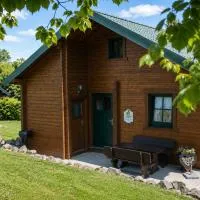 Holzhaus Lehrer Lämpel mit Außensauna，Esch的飯店