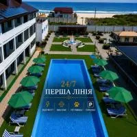 Weekend Family Hotel, hotel em Karolino-Buhaz
